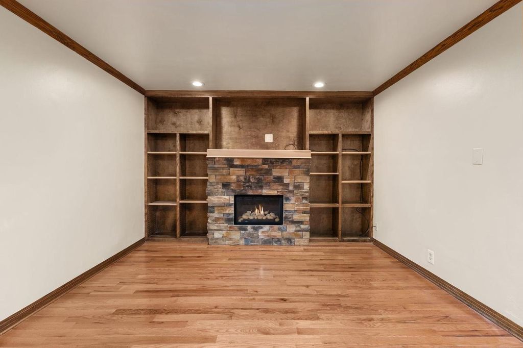 Photo of 140 Sugar Maple CIRCLE #179, Wisconsin Dells, WI 53965 (MLS # 2019707)