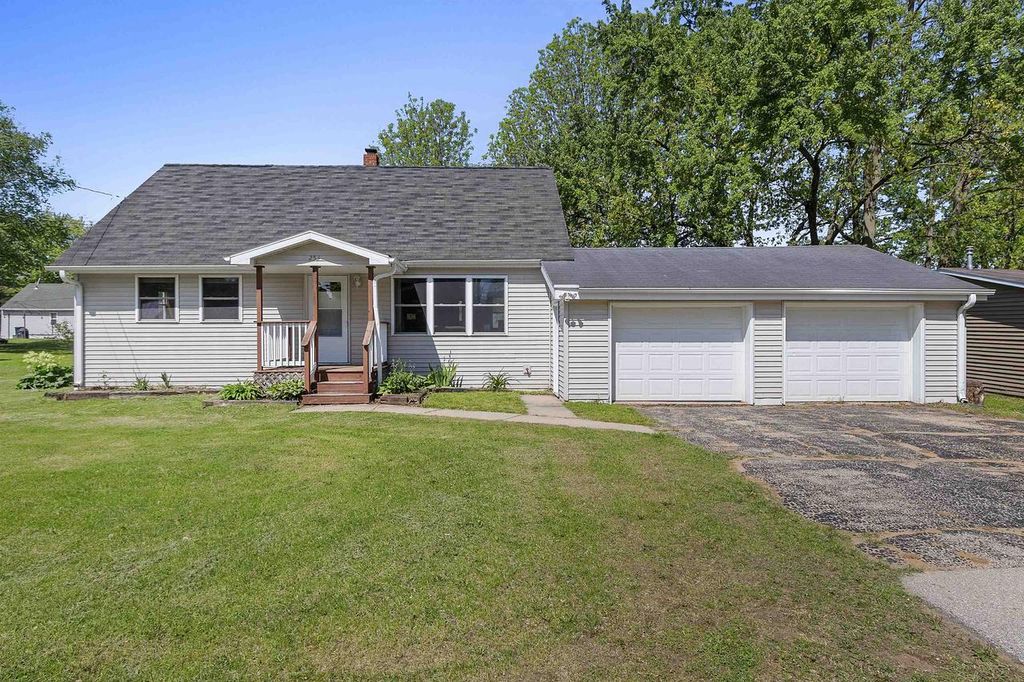 Photo of 253 S Oakland AVENUE, Oconto Falls, WI 54154 (MLS # 50326251)