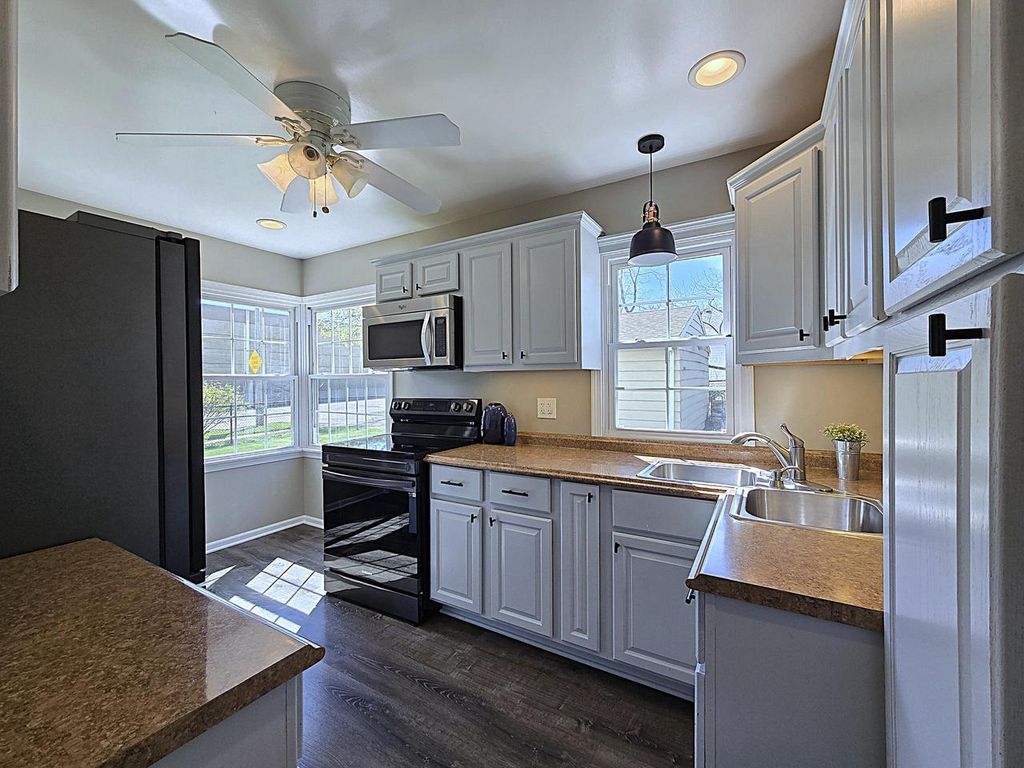 Photo of 331 S 80th STREET, Milwaukee, WI 53214 (MLS # 1958742)