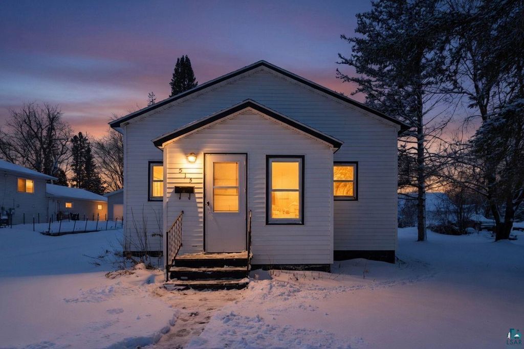 Photo of 515 14th Ave E Ave, Ashland, WI 54806 (MLS # 6123996)