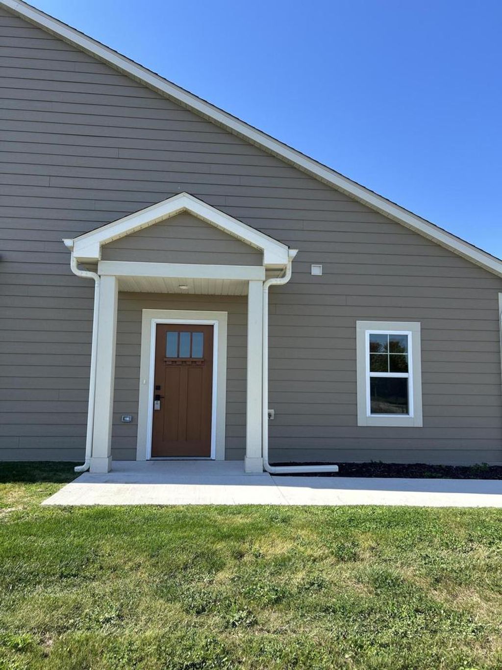 Photo of 529 Firefly TRAIL #2, Hartford, WI 53027 (MLS # 1946352)