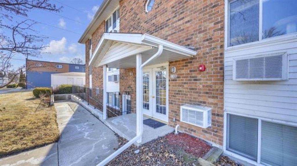 Photo of 1106 S 7th STREET #1, Sheboygan, WI 53081 (MLS # 50325156)