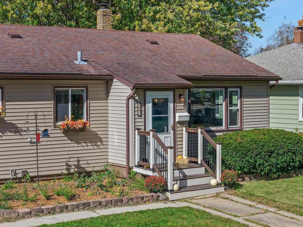 Photo of 538 Ellinwood AVENUE, Reedsburg, WI 53959 (MLS # 2034574)