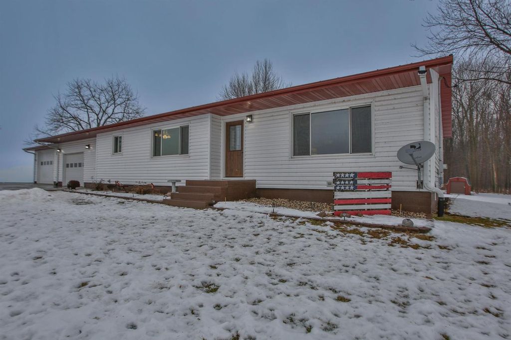 Photo of W5396 Park AVENUE, Merrill, WI 54452 (MLS # 22505799)