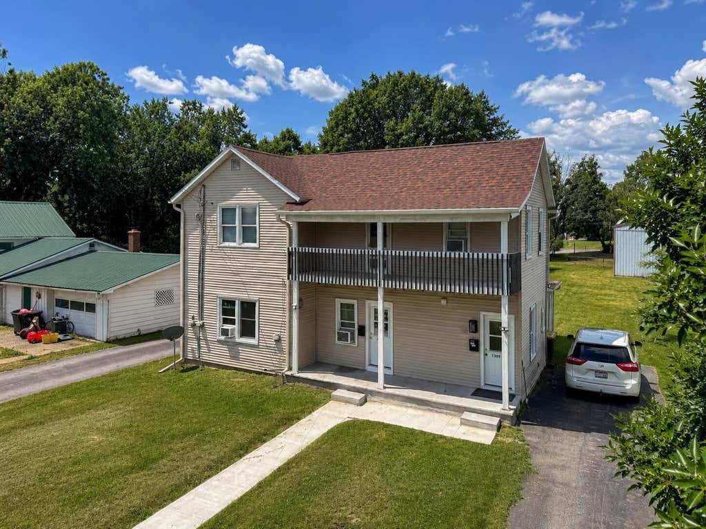 Photo of 1309 2nd Main STREET, Elroy, WI 53929 (MLS # 1972048)