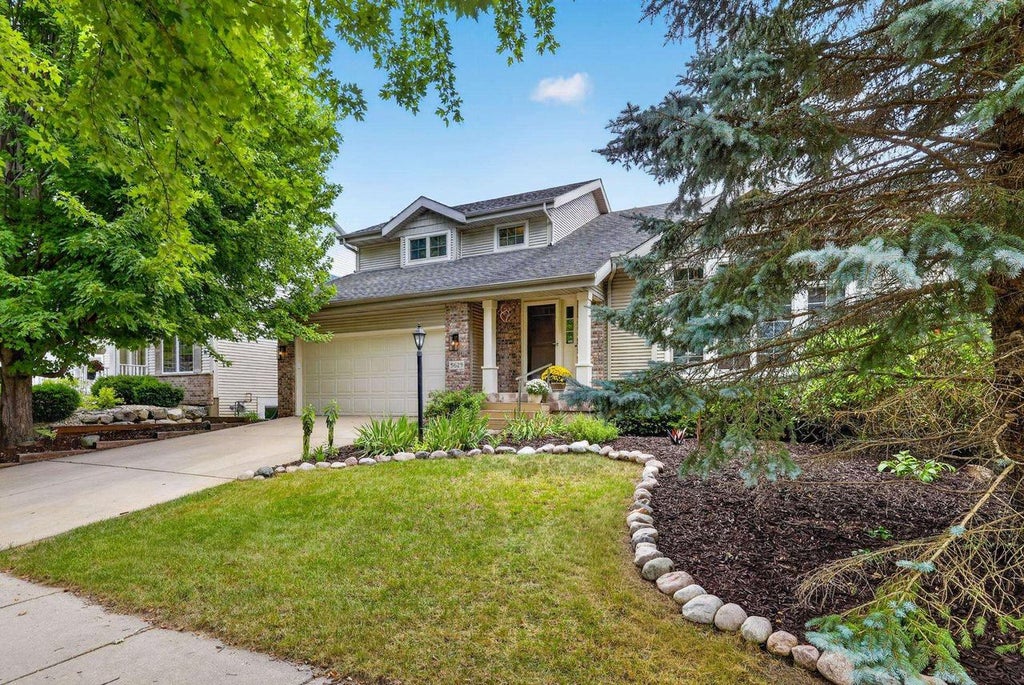 Photo of 5629 Kinsale DRIVE, Fitchburg, WI 53711 (MLS # 2032065)
