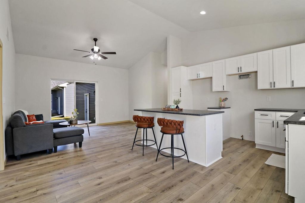 Photo of 4822 37th AVENUE, Kenosha, WI 53144 (MLS # 1937821)