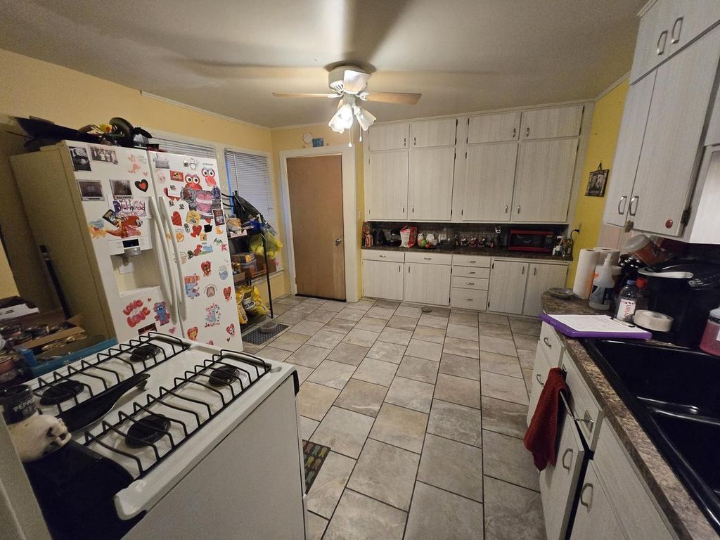 Photo of 617 Chicago STREET, Manitowoc, WI 54220 (MLS # 1944259)