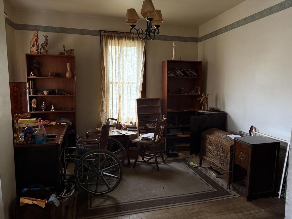 Photo of 2827 W Grant STREET, Milwaukee, WI 53215 (MLS # 1943876)