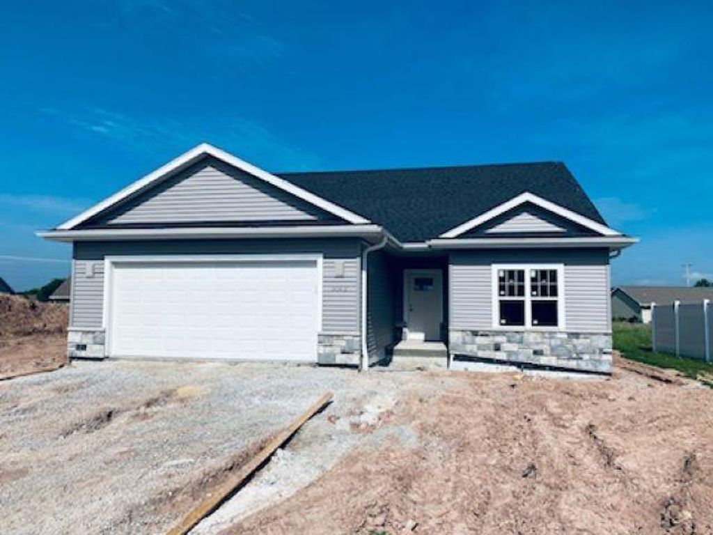 Photo of 3141 Lazy Oak COURT, Green Bay, WI 54311 (MLS # 50321344)