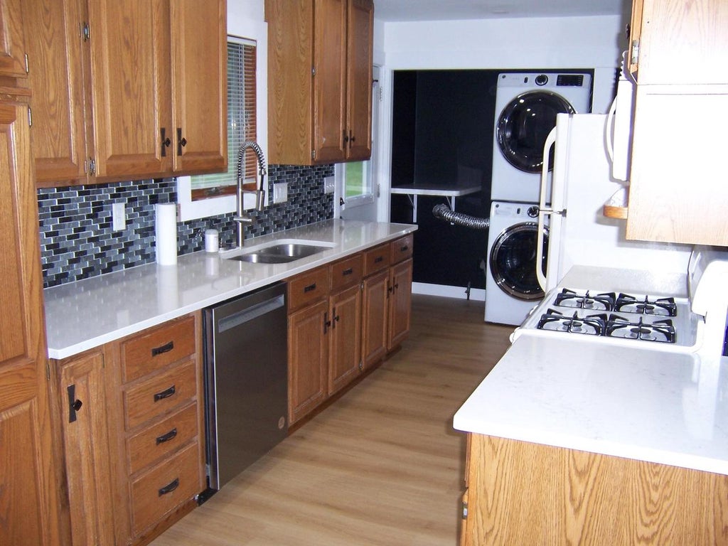 Photo of 104 Barbara CIRCLE, Barneveld, WI 53507 (MLS # 2032105)