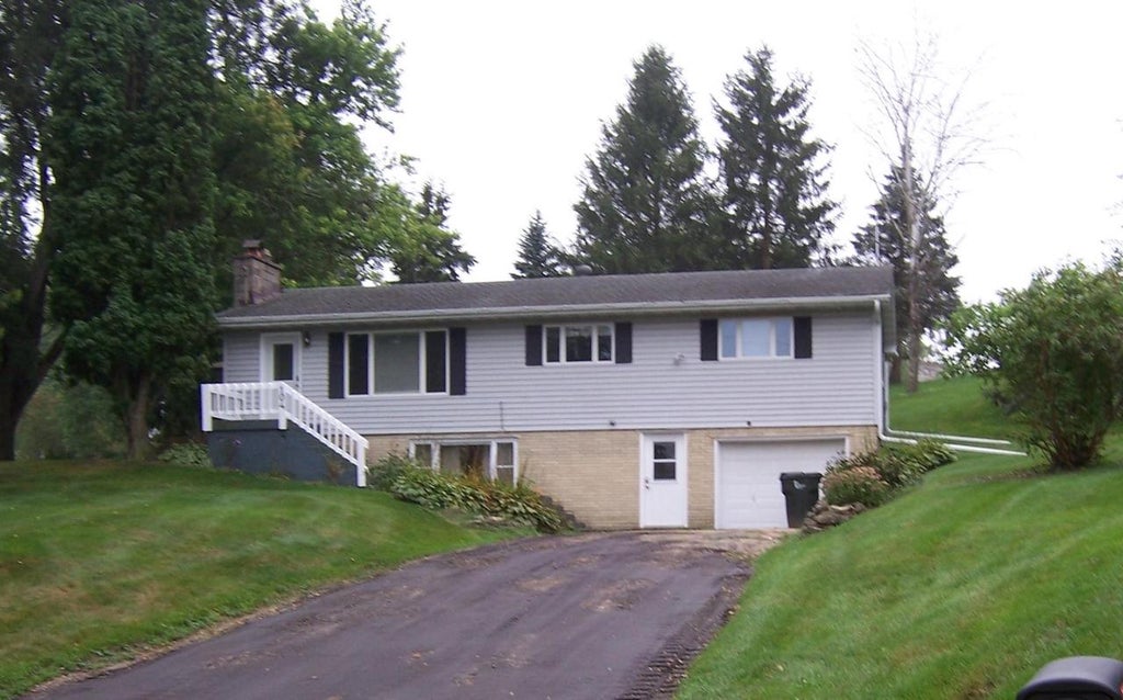Photo of 104 Barbara CIRCLE, Barneveld, WI 53507 (MLS # 2032105)
