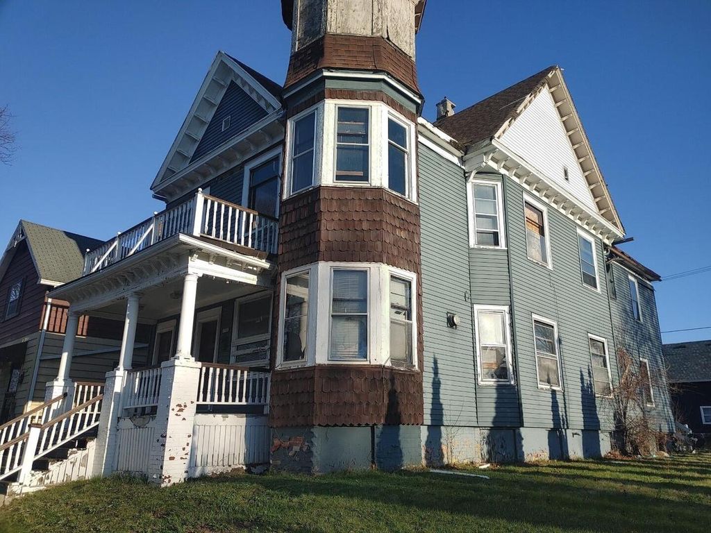 Photo of 2302 W Galena STREET, Milwaukee, WI 53205 (MLS # 1958213)