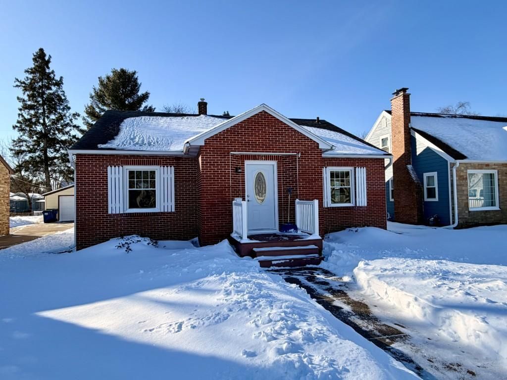 Photo of 709 Kent STREET, Wausau, WI 54403 (MLS # 22600698)