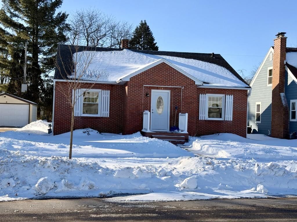 Photo of 709 Kent STREET, Wausau, WI 54403 (MLS # 22600698)