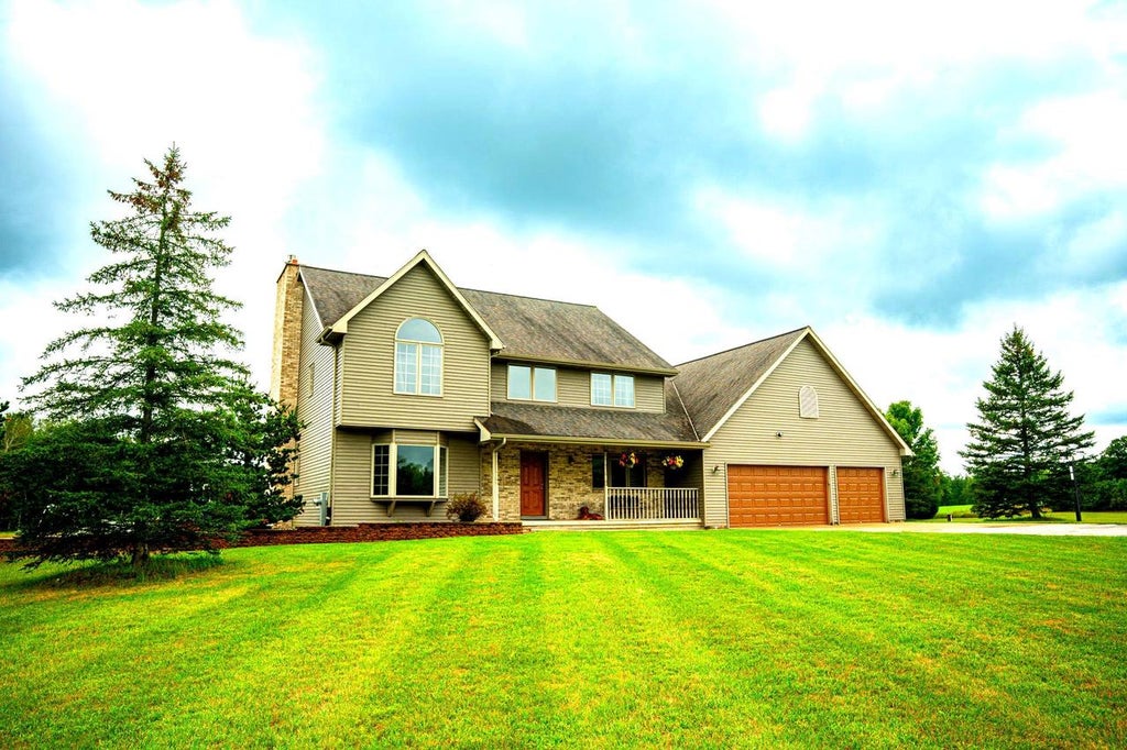 Photo of 5062 Meadowview LANE, Oconto Falls, WI 54154 (MLS # 50332169)