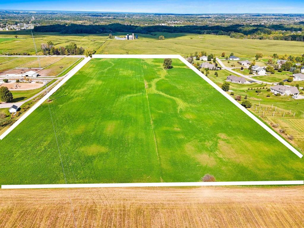 Photo of Dollar ROAD, Green Bay, WI 54311 (MLS # 50316028)