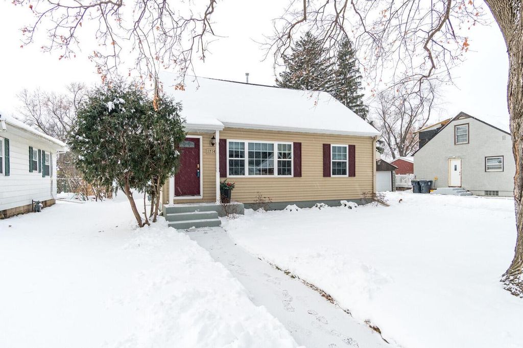 Photo of 1714 30th Street South STREET S, La Crosse, WI 54601 (MLS # 1944267)