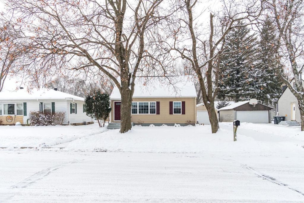 Photo of 1714 30th Street South STREET S, La Crosse, WI 54601 (MLS # 1944267)