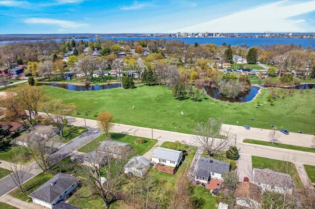 Photo of 5408 Healy LANE, Monona, WI 53716 (MLS # 2021682)