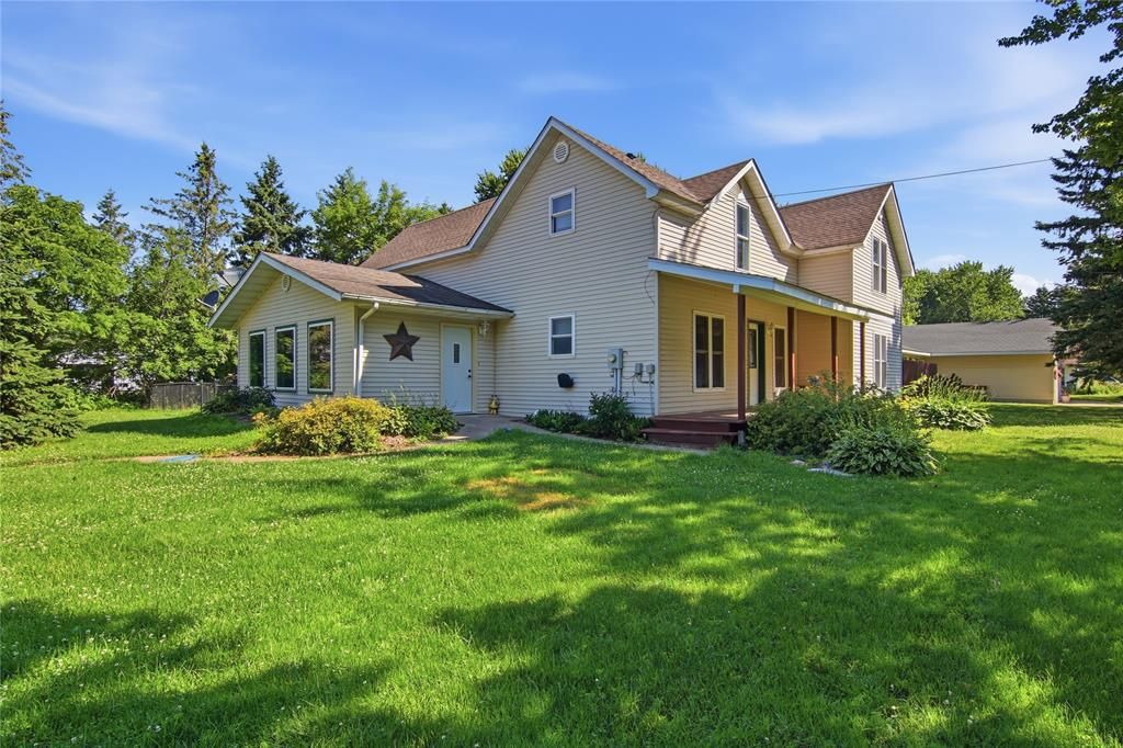 Photo of 314 W Yellow STREET, Cadott, WI 54729 (MLS # 1602912)