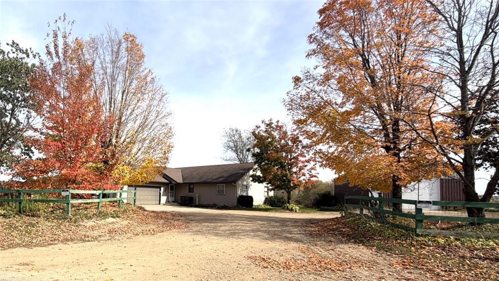 Photo of 8063 North Rd, Eau Claire, WI 54701 (MLS # 1606178)