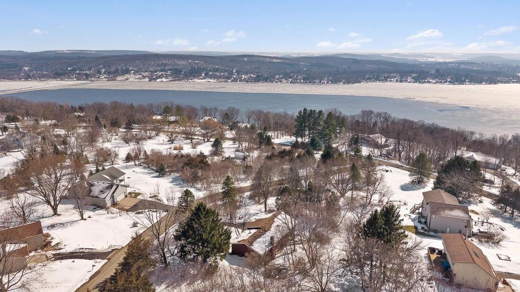 Photo of N3581 Skyhigh ROAD, Poynette, WI 53955 (MLS # 2018456)