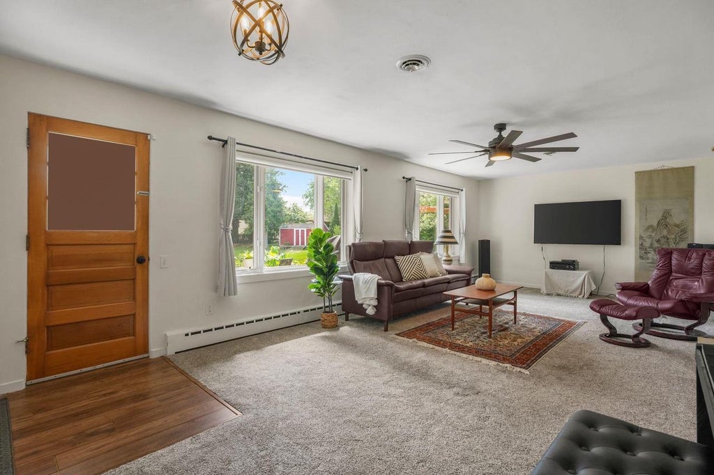 Photo of 301 Valley View STREET, Verona, WI 53593 (MLS # 2031431)