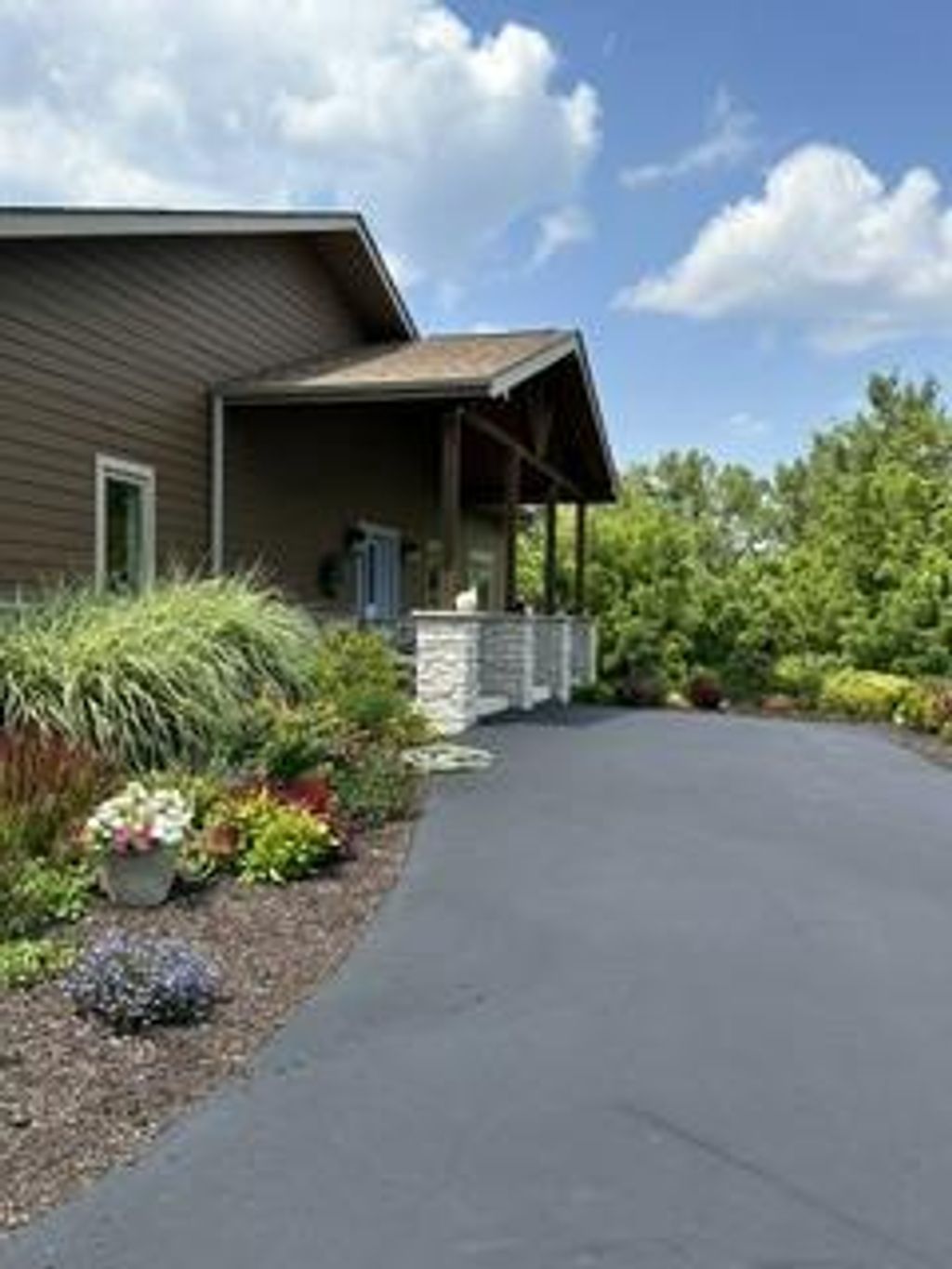 Photo of W4293 Meadow COURT, Lake Geneva, WI 53147 (MLS # 2017125)