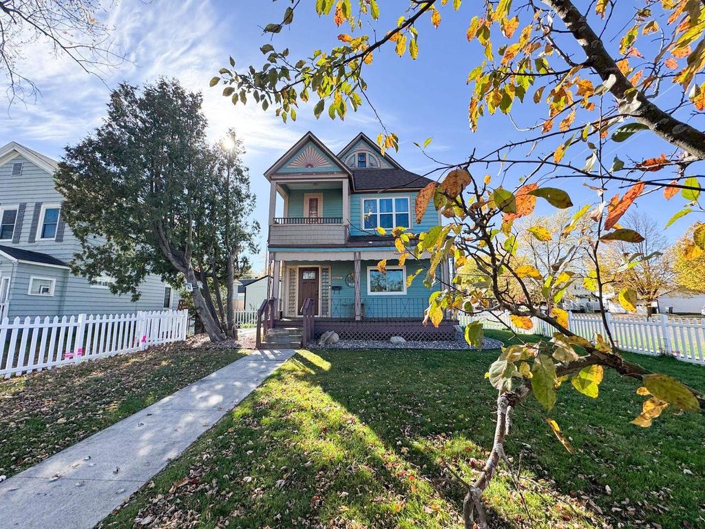 Photo of 2102 E 6th STREET, Superior, WI 54880 (MLS # 6123163)