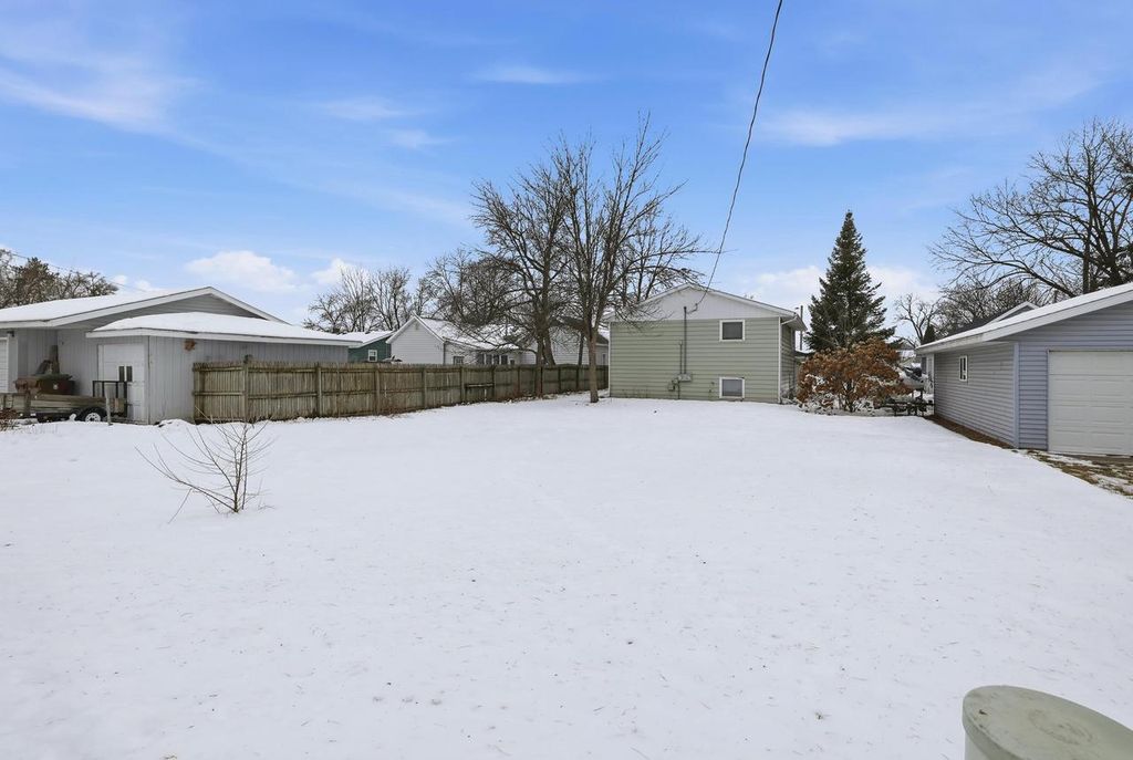 Photo of 2301-2303 Illinois AVENUE, Stevens Point, WI 54481 (MLS # 22600086)