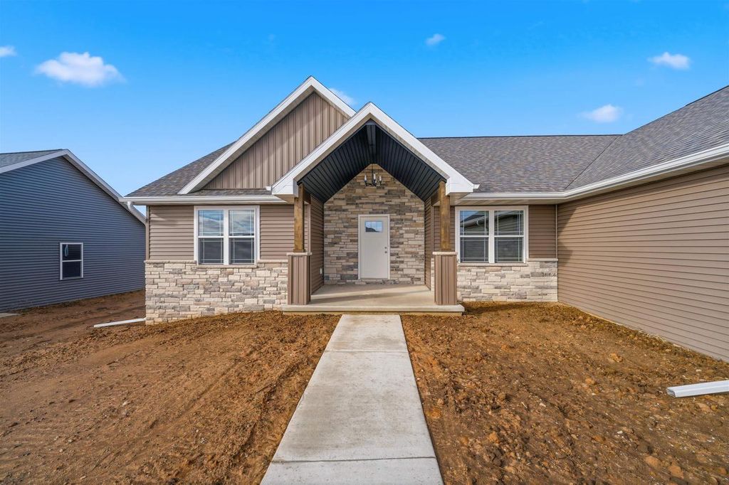 Photo of 5735 N Acadia DRIVE, Appleton, WI 54913 (MLS # 50319850)