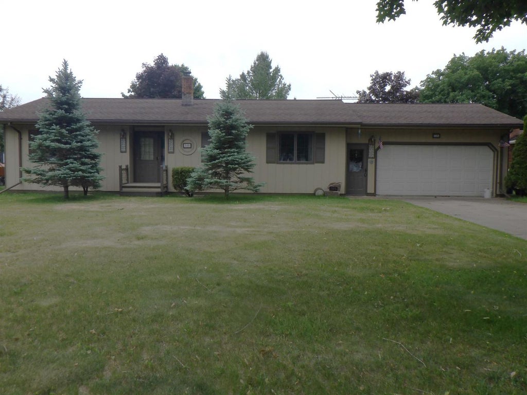 Photo of 305 Riverview DRIVE, Marion, WI 54950 (MLS # 50327011)