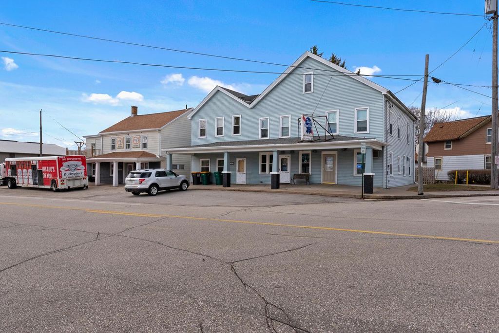 Photo of 4897 State Highway 175, Hartford, WI 53027 (MLS # 1944756)