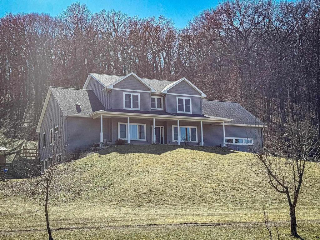 Photo of 10755 Howard TRAIL, Mazomanie, WI 53560 (MLS # 2018695)