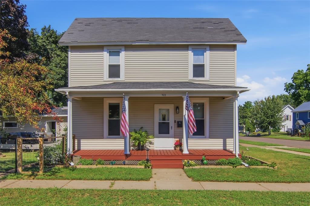 Photo of 322 Court STREET, Chippewa Falls, WI 54729 (MLS # 1604929)