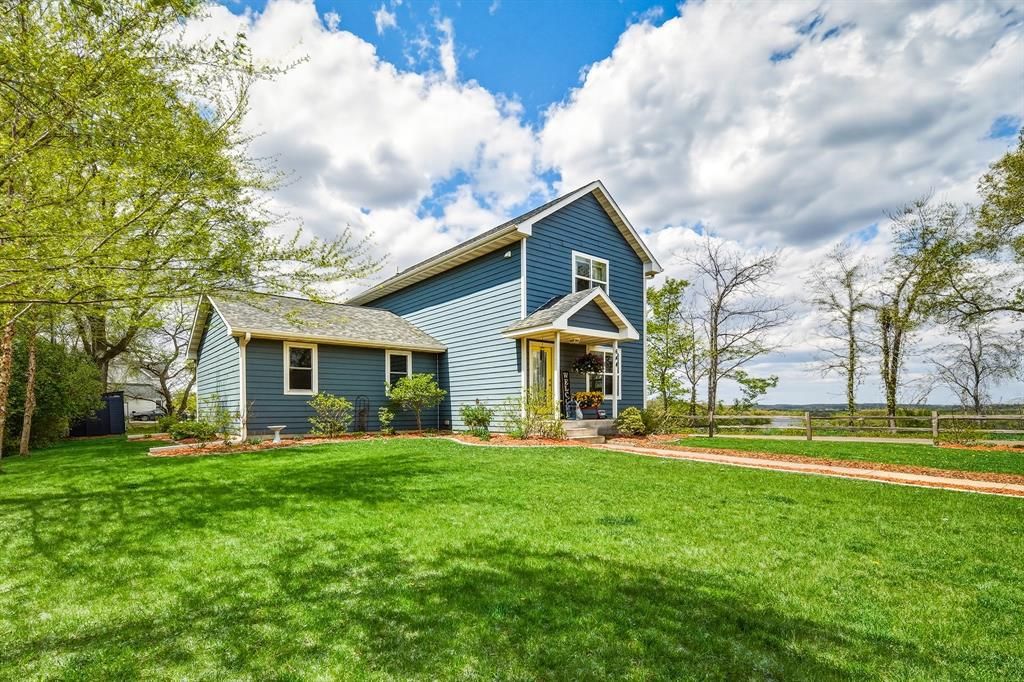 Photo of 644 Putnam STREET, Eau Claire, WI 54703 (MLS # 1600889)