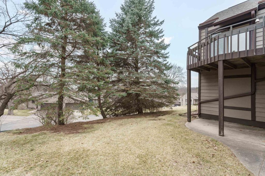 Photo of 314 Country View COURT, Janesville, WI 53548 (MLS # 2017872)