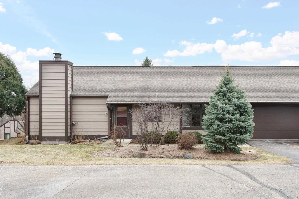 Photo of 314 Country View COURT, Janesville, WI 53548 (MLS # 2017872)