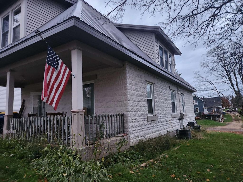 Photo of 620 Shear AVENUE, Hillsboro, WI 54634 (MLS # 2011192)