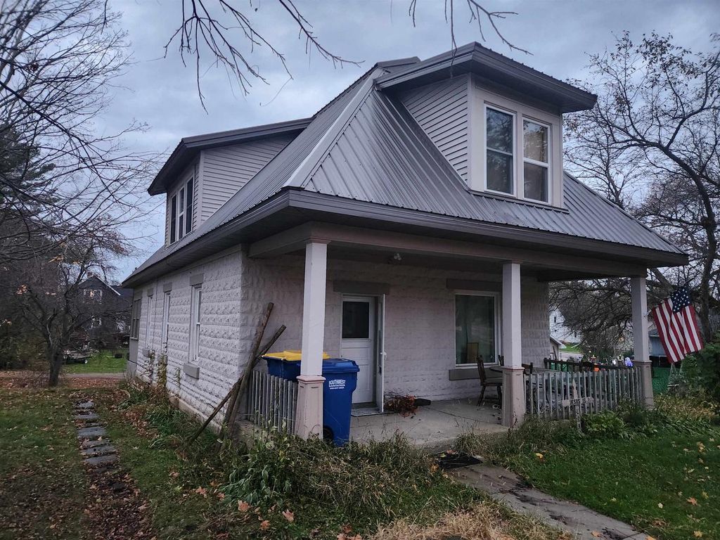 Photo of 620 Shear AVENUE, Hillsboro, WI 54634 (MLS # 2011192)