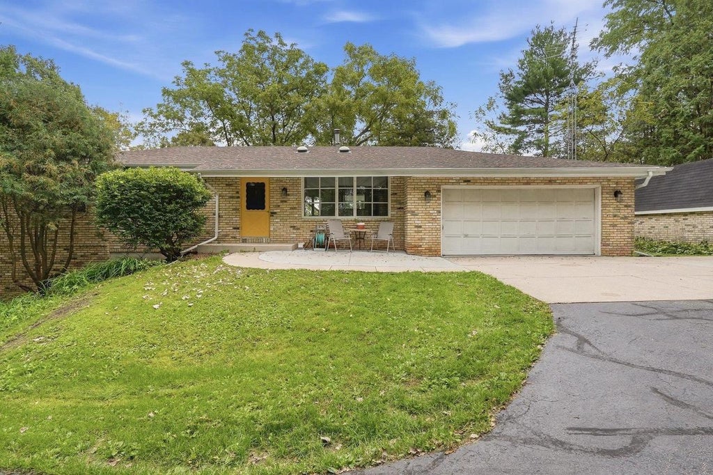 Photo of 8099 Clover valley ROAD, Whitewater, WI 53190 (MLS # 2033507)