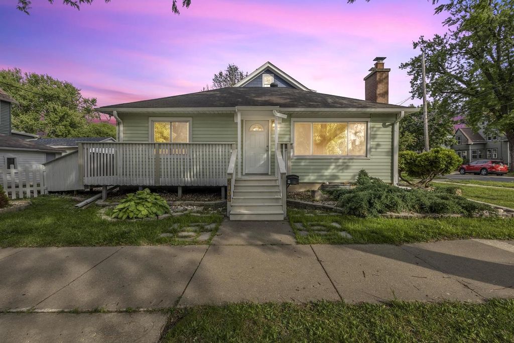 Photo of 2105 E Johnson STREET, Madison, WI 53704 (MLS # 2020623)