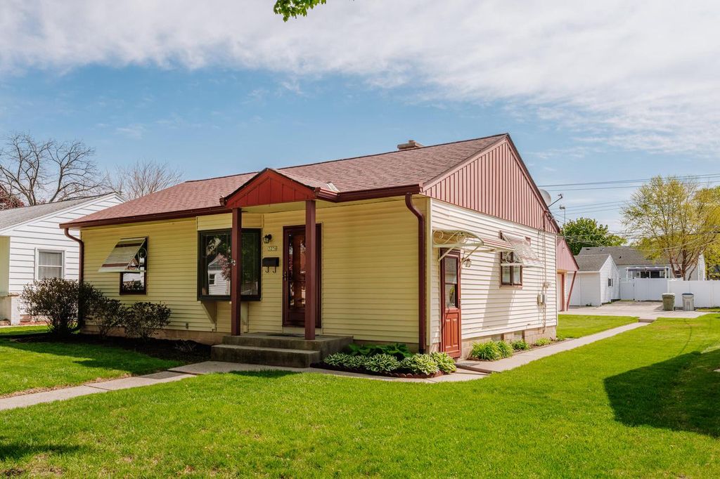 Photo of 3276 S 69th STREET, Milwaukee, WI 53219 (MLS # 1961556)