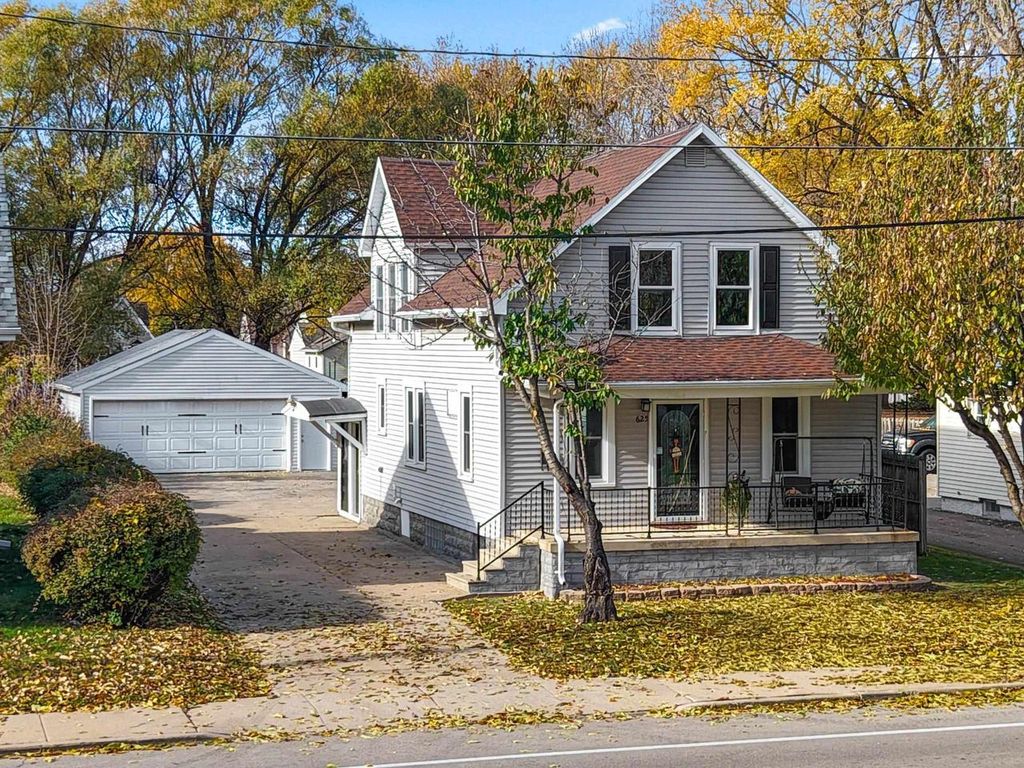 Photo of 625 Madison STREET, Little Chute, WI 54140 (MLS # 50318022)
