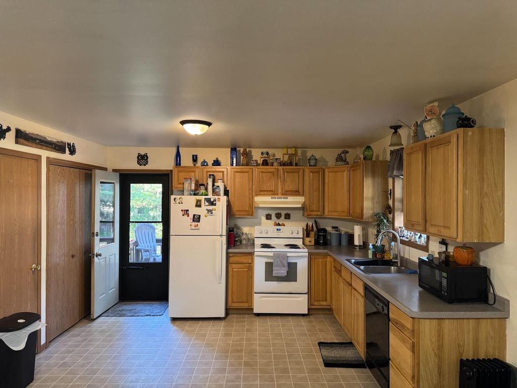 Photo of W6490 Pineland DRIVE, Wild Rose, WI 54984 (MLS # 50316024)