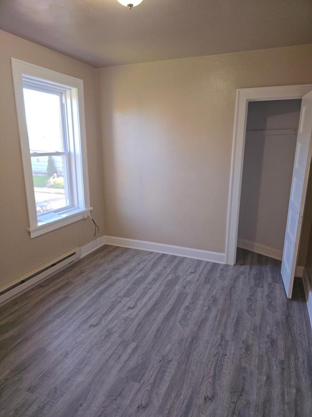 Photo of 945 N Memorial DRIVE, Racine, WI 53404 (MLS # 1939302)