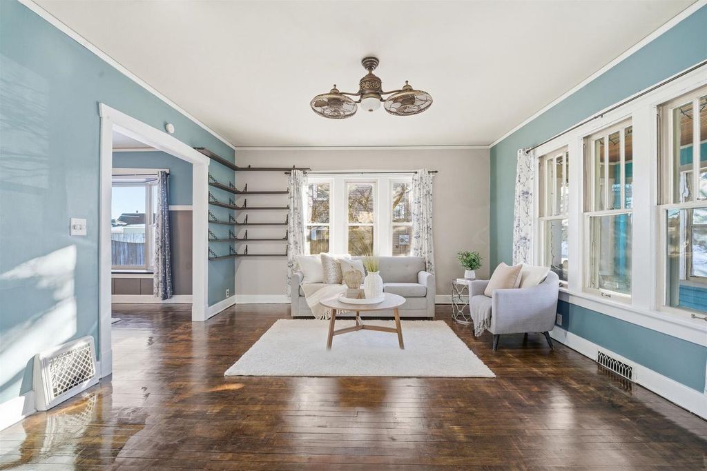 Photo of 847 N 6th STREET, Manitowoc, WI 54220 (MLS # 50319353)