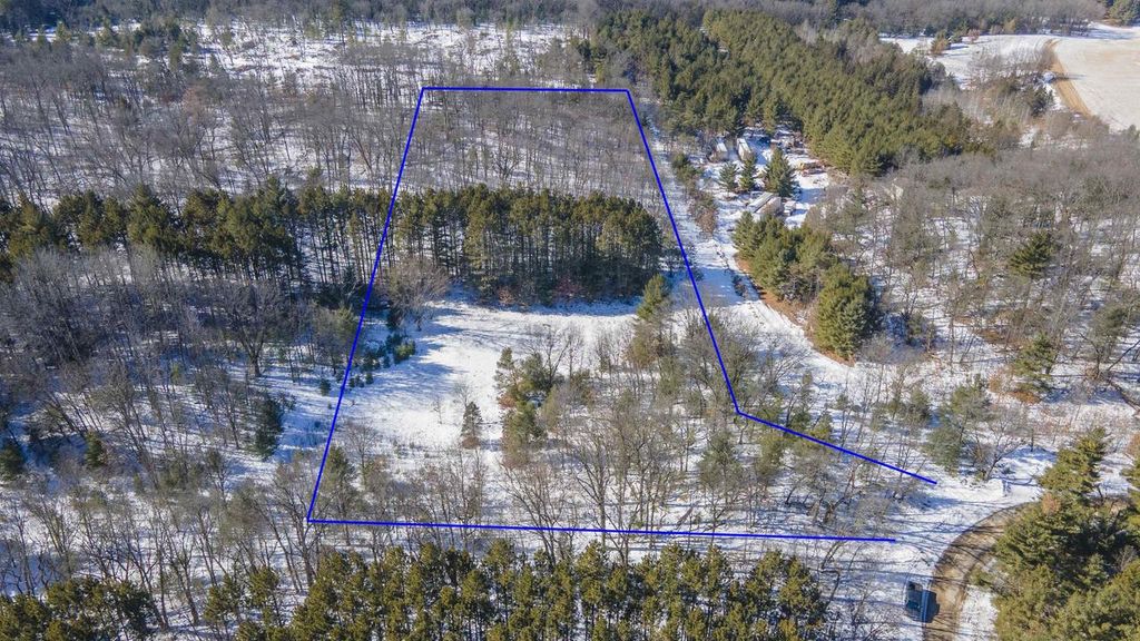 Photo of N3011 11th DRIVE, Wautoma, WI 54982 (MLS # 50321047)