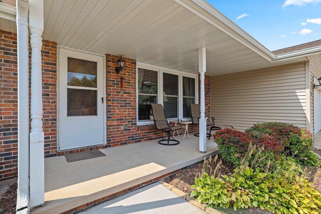 Photo of 842 Fribourg STREET, De Pere, WI 54115 (MLS # 50331631)